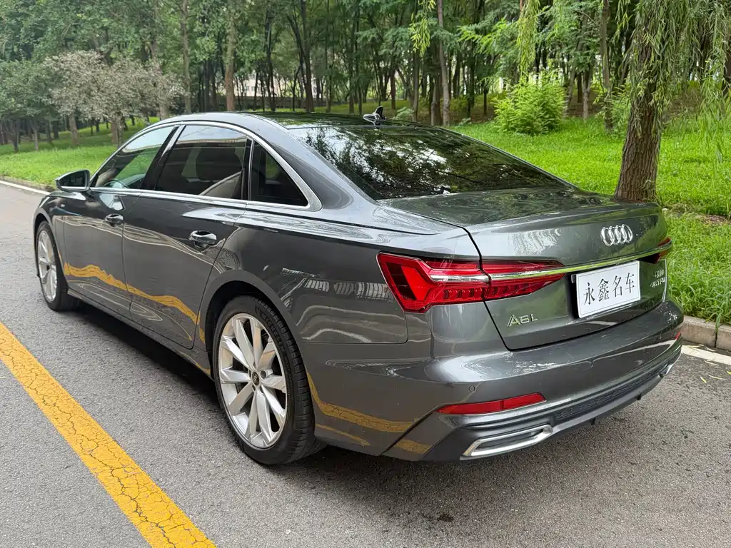 Audi A6L 2020