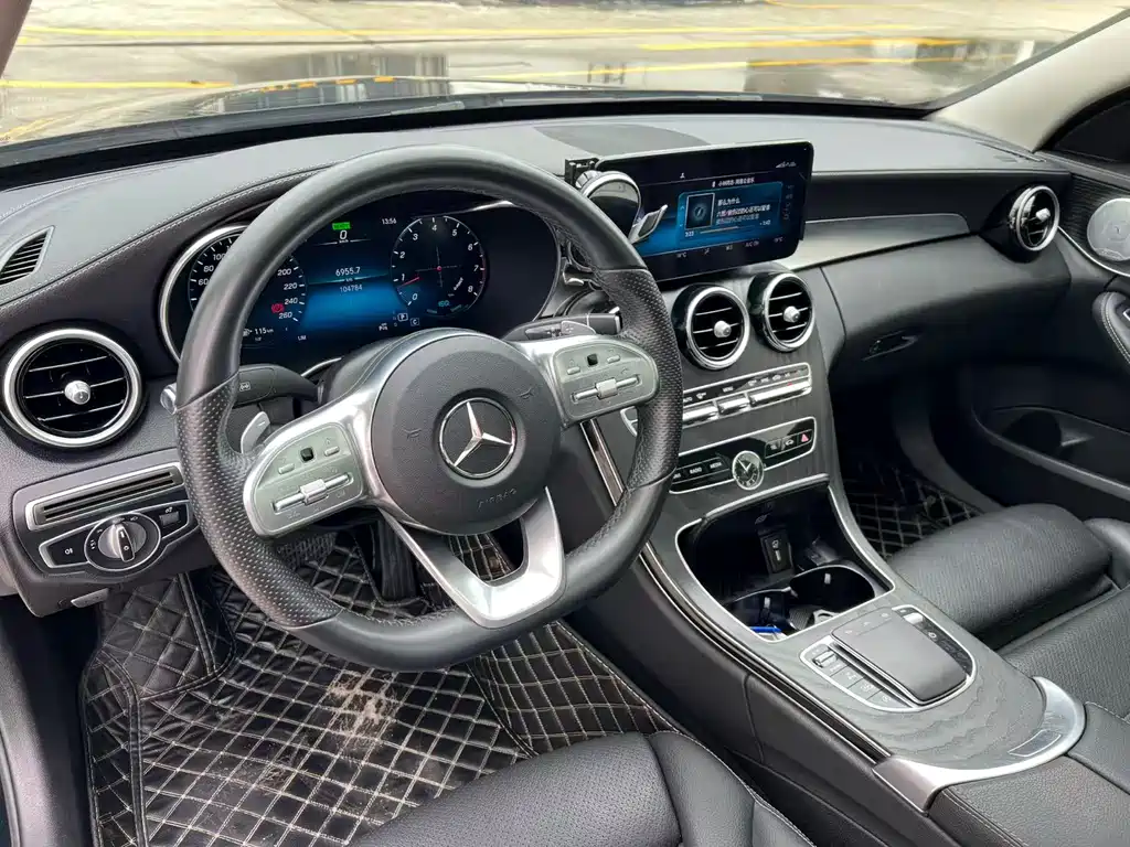 Mercedes-Benz C-Class 2021