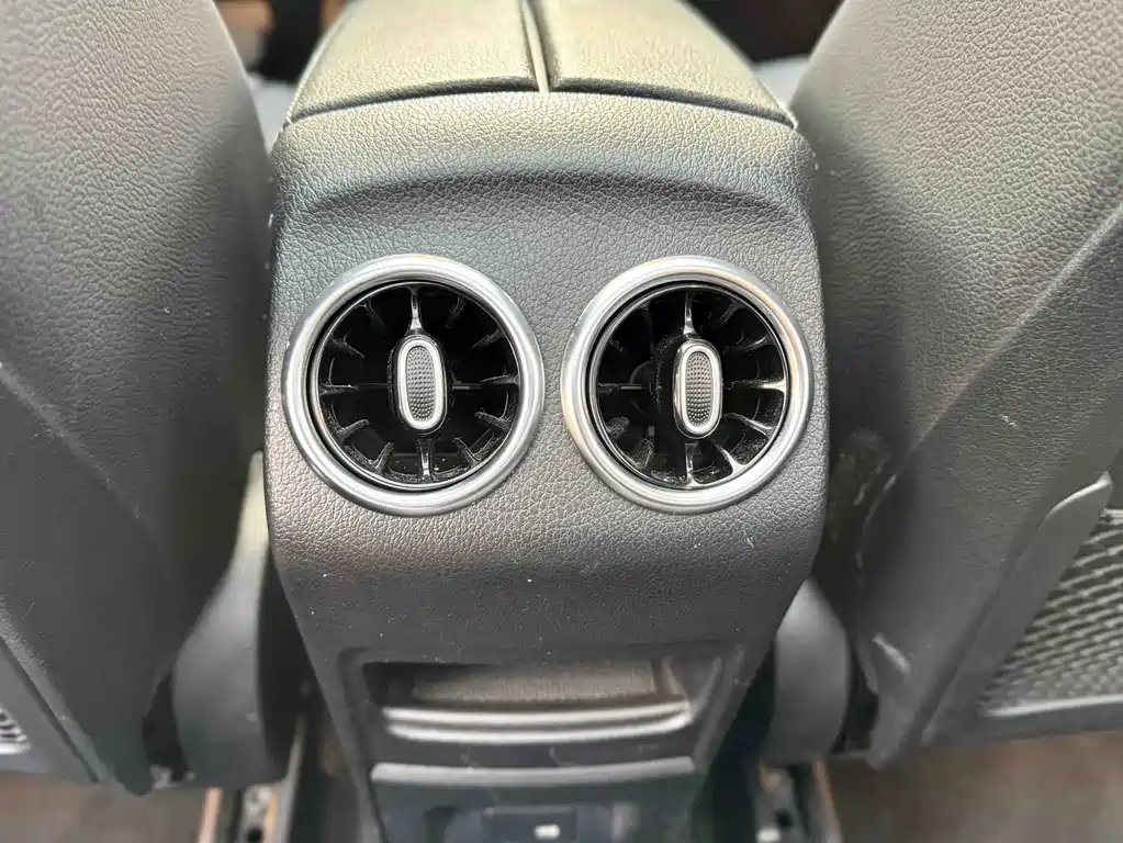 Mercedes-Benz GLA 2021 — фото 16