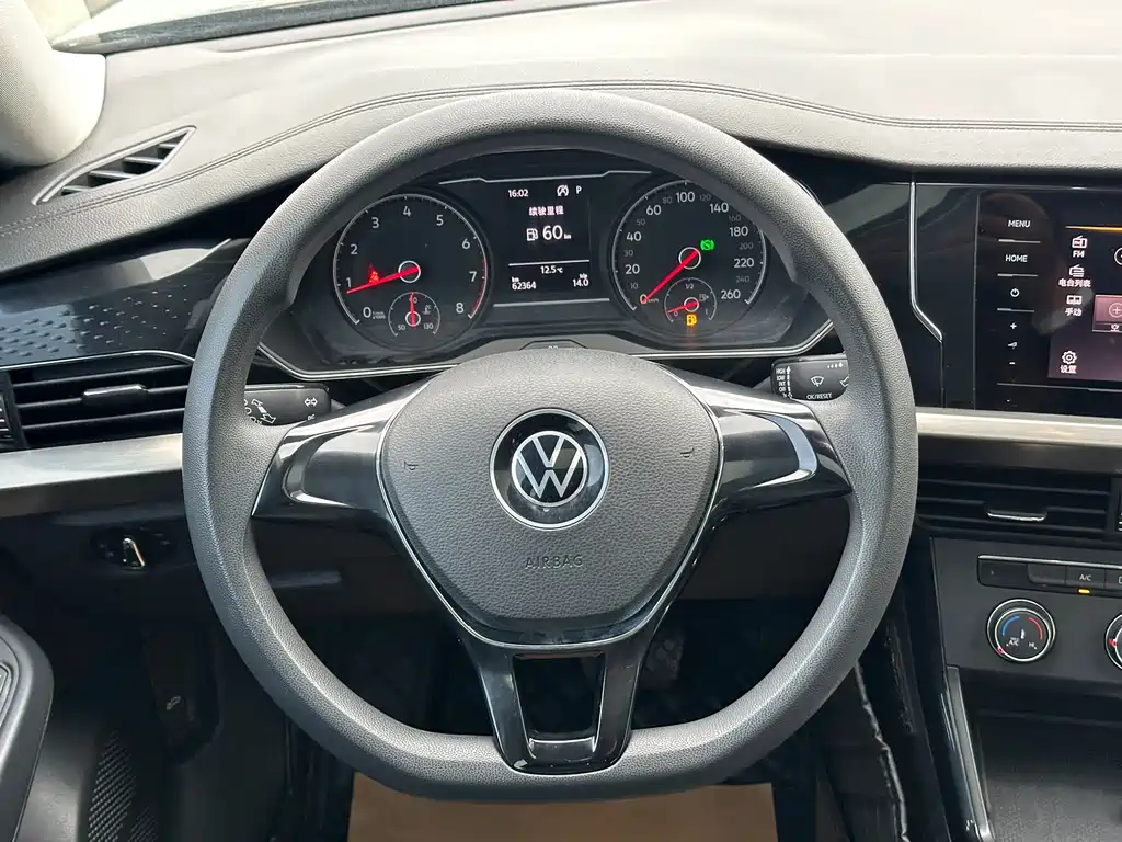 Volkswagen Passat 2021 — фото 8