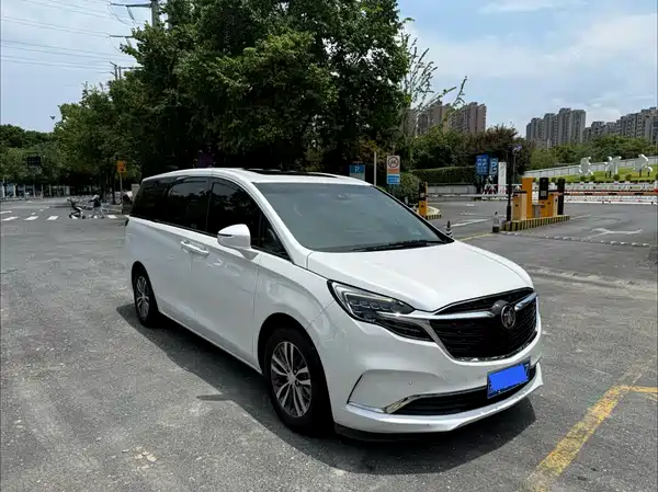 Buick GL8 2021