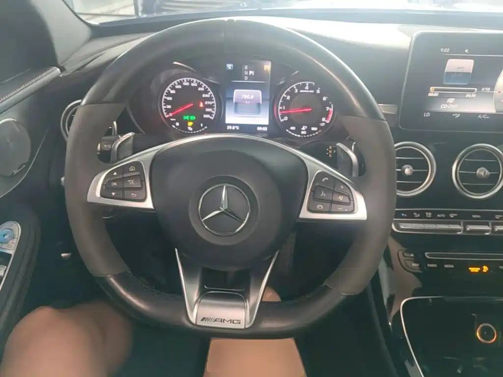 Mercedes-Benz C-Class AMG 2018 — фото 11