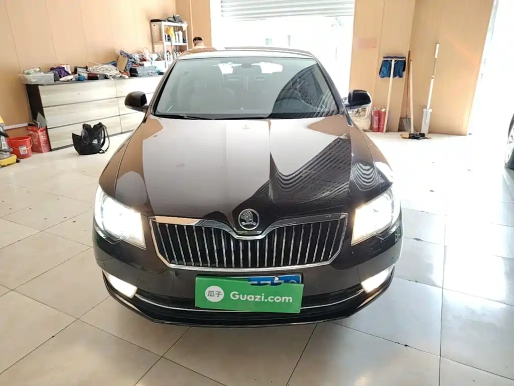 Skoda Superb 2015 — фото 3