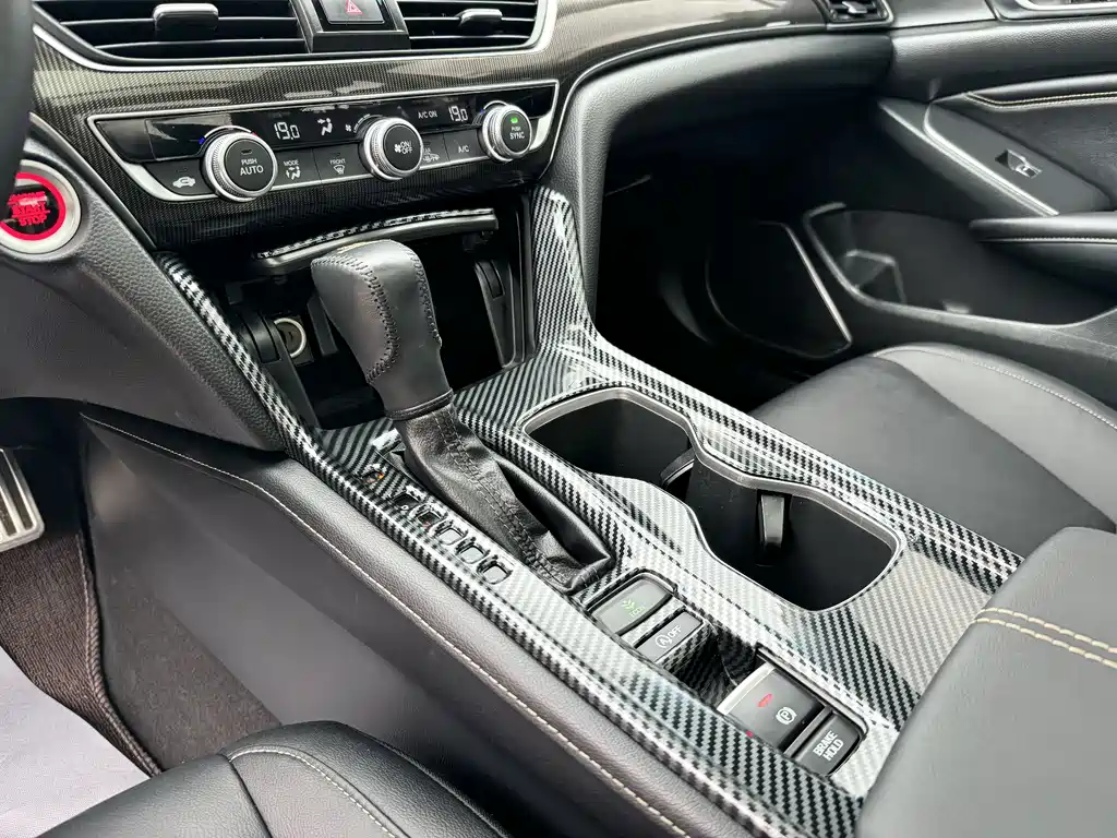 Honda Accord 2023 — фото 20