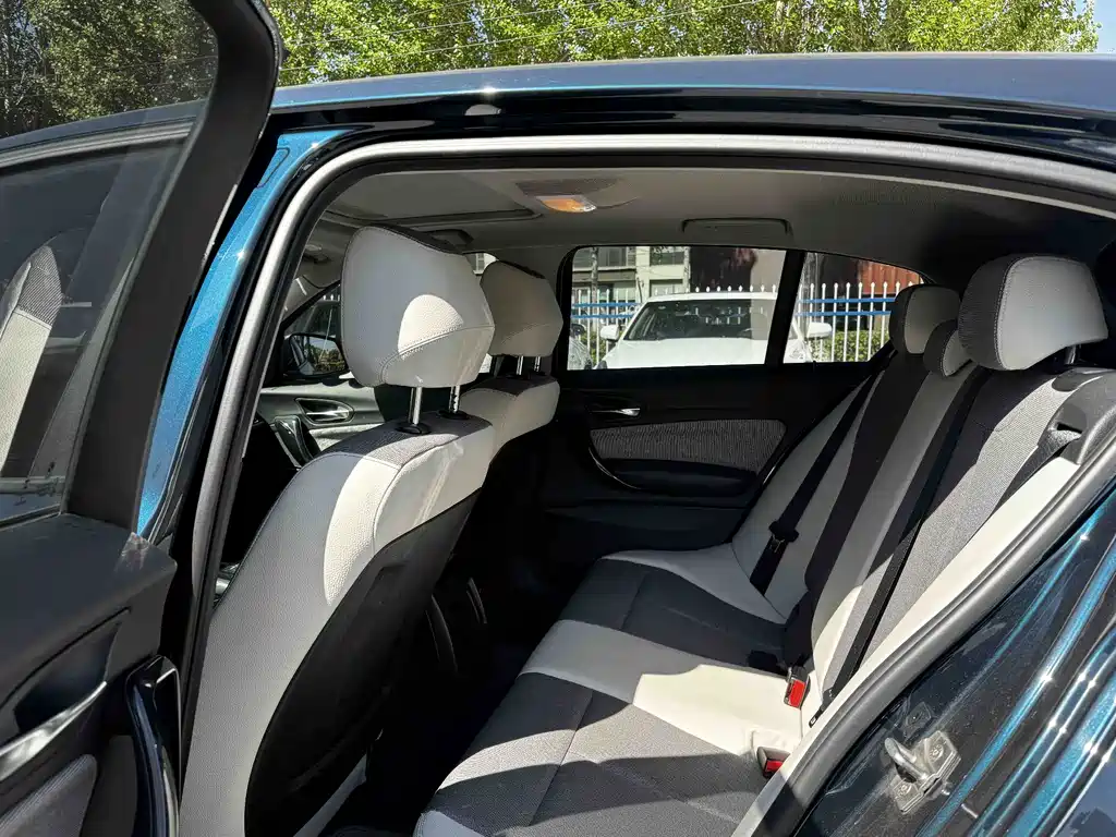 BMW 1 Series 2015 — фото 9