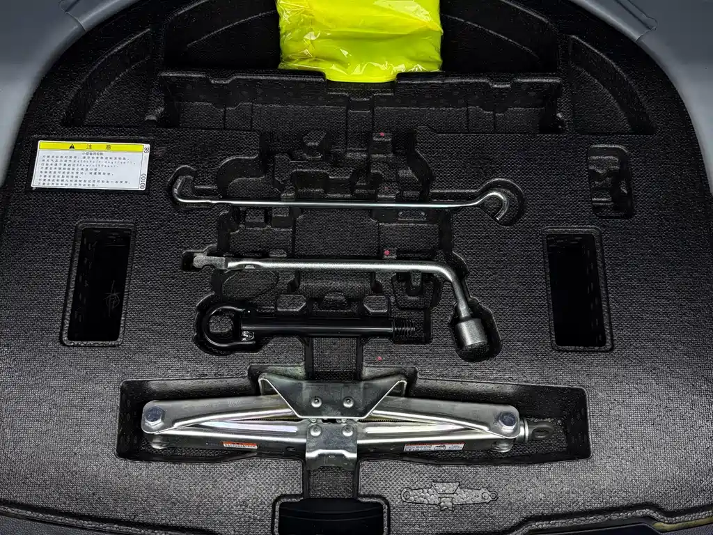 Toyota Levin 2023 — фото 18