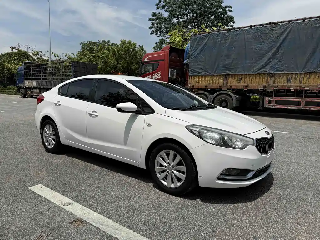 Kia K3 2013