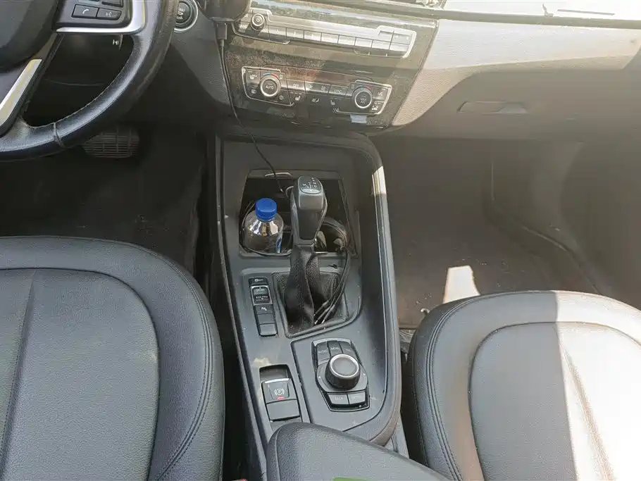 BMW X1 2017 — фото 16