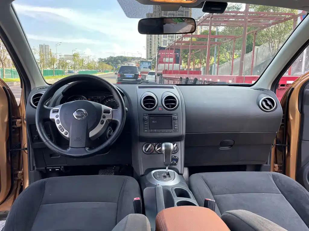 Nissan Qashqai 2015