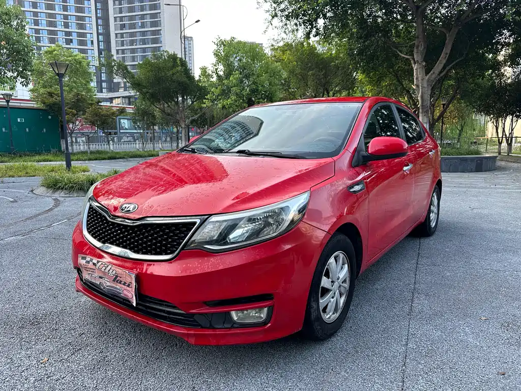 Kia K2 2015 — фото 1