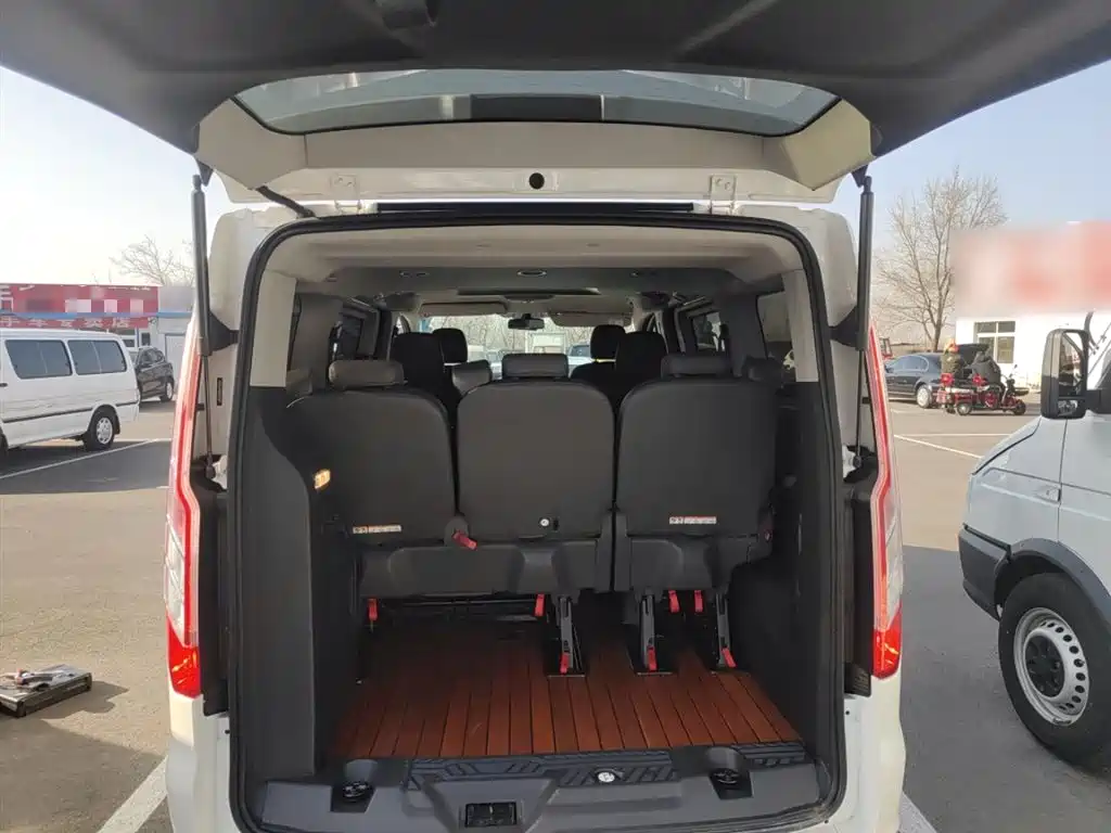 Ford Tourneo 2021 — фото 19