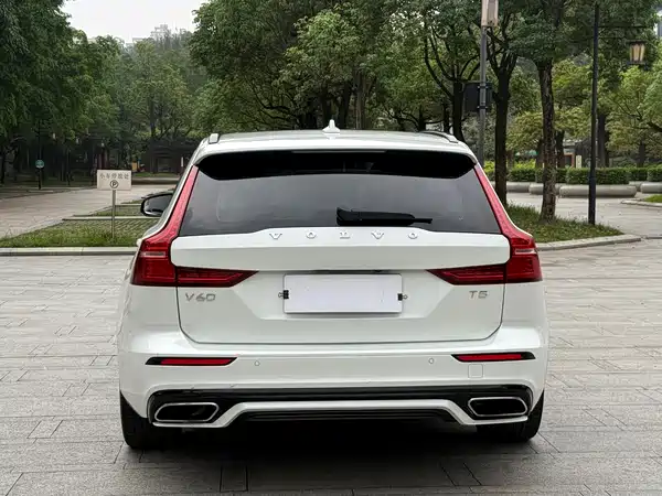 Volvo V60 2020