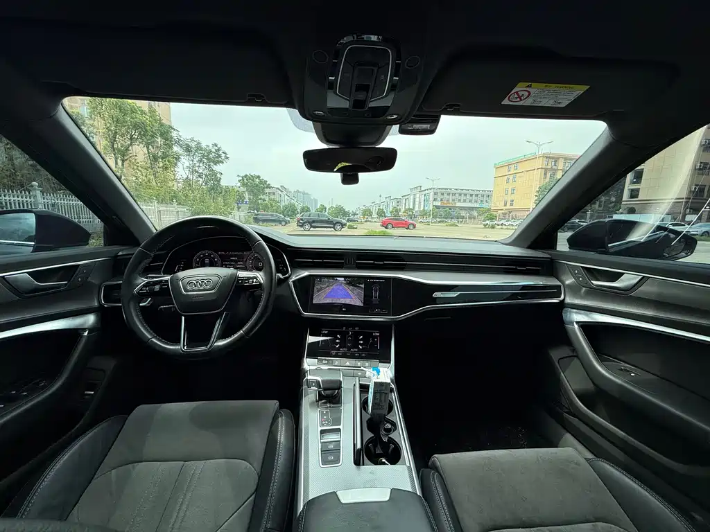 Audi A6L 2020
