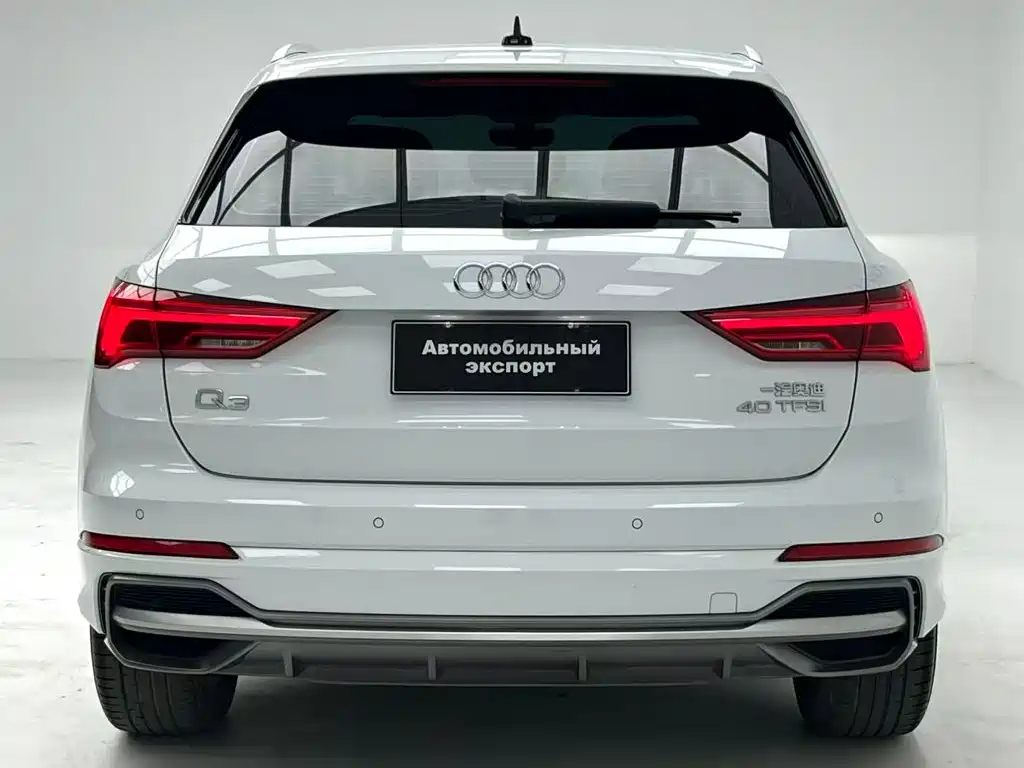 Audi Q3 2022 — фото 16