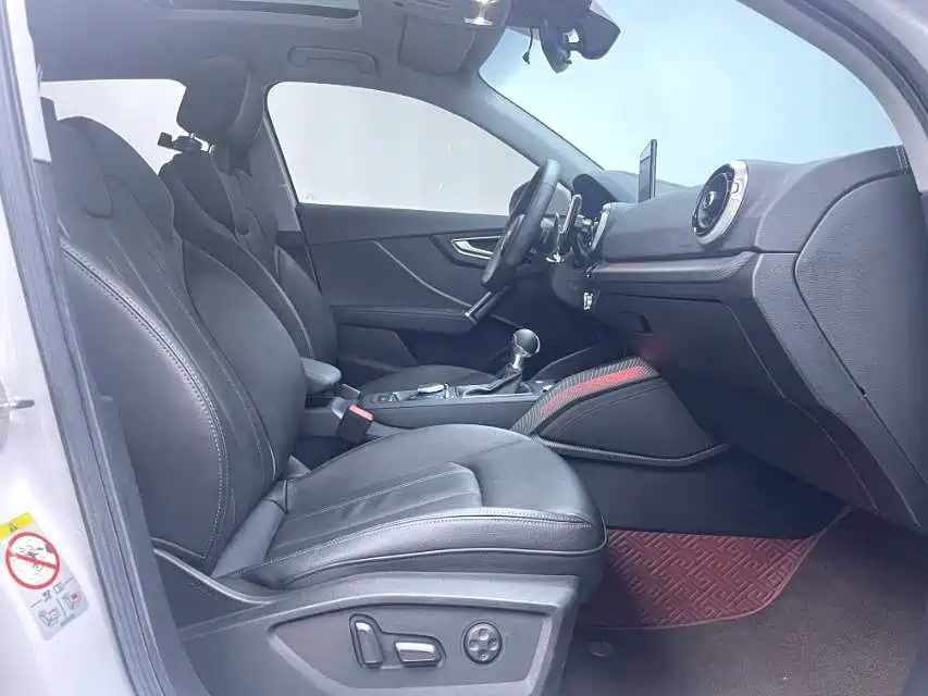 Audi Q2L 2022