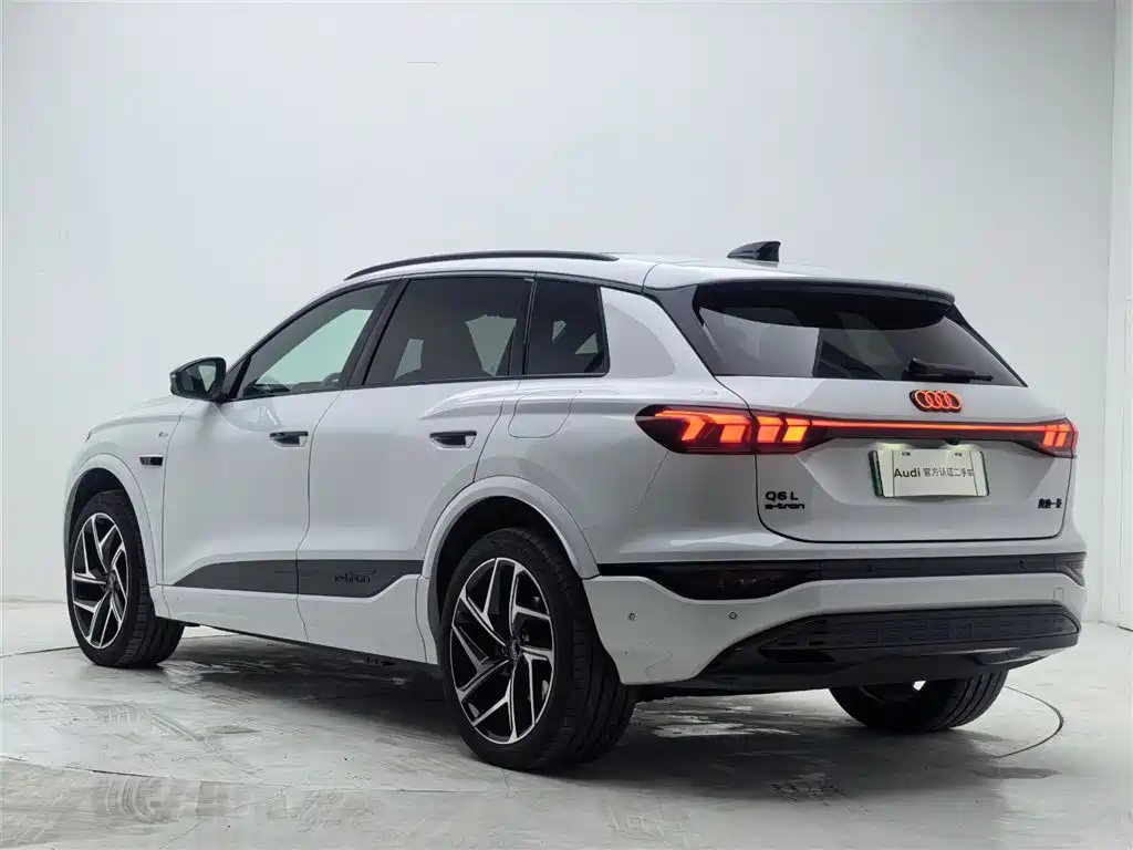 Audi Q6L e-tron 2025 — фото 7