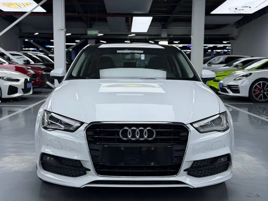 Audi A3 2015 — фото 1