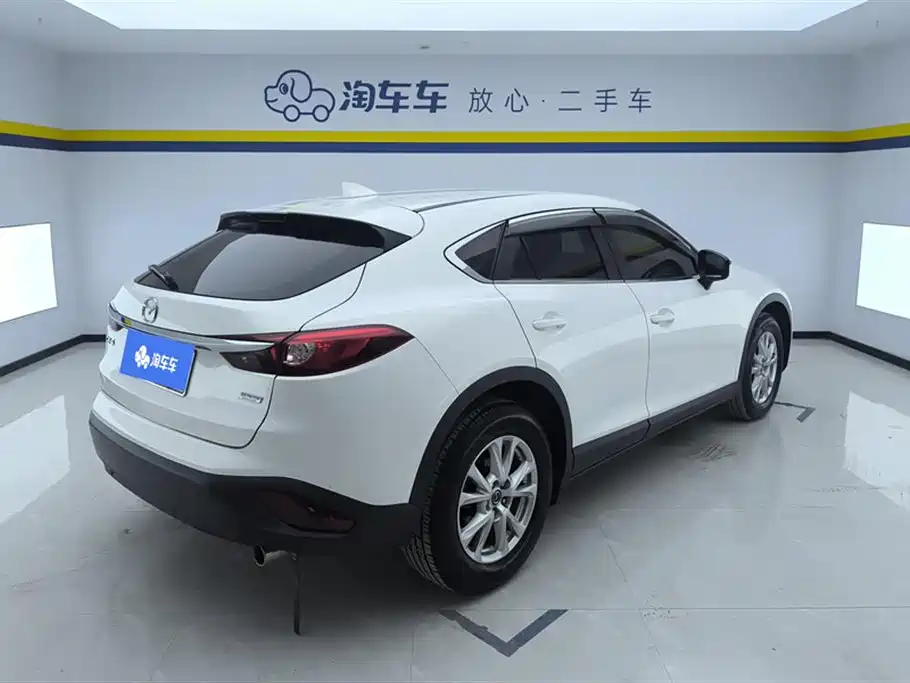 Mazda CX-4 2017 — фото 3