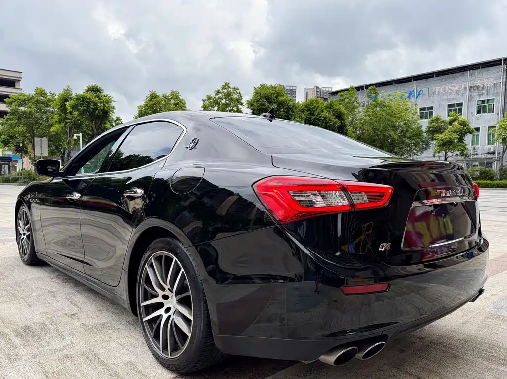 Maserati Ghibli 2014 — фото 9