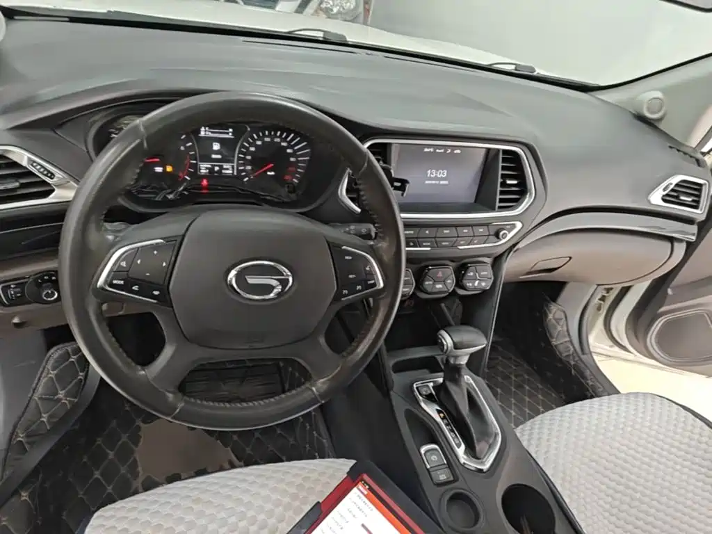 GAC Motor Trumpchi GS4 2017 — фото 10