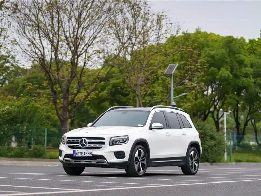 Mercedes-Benz GLB 2022 — фото 1