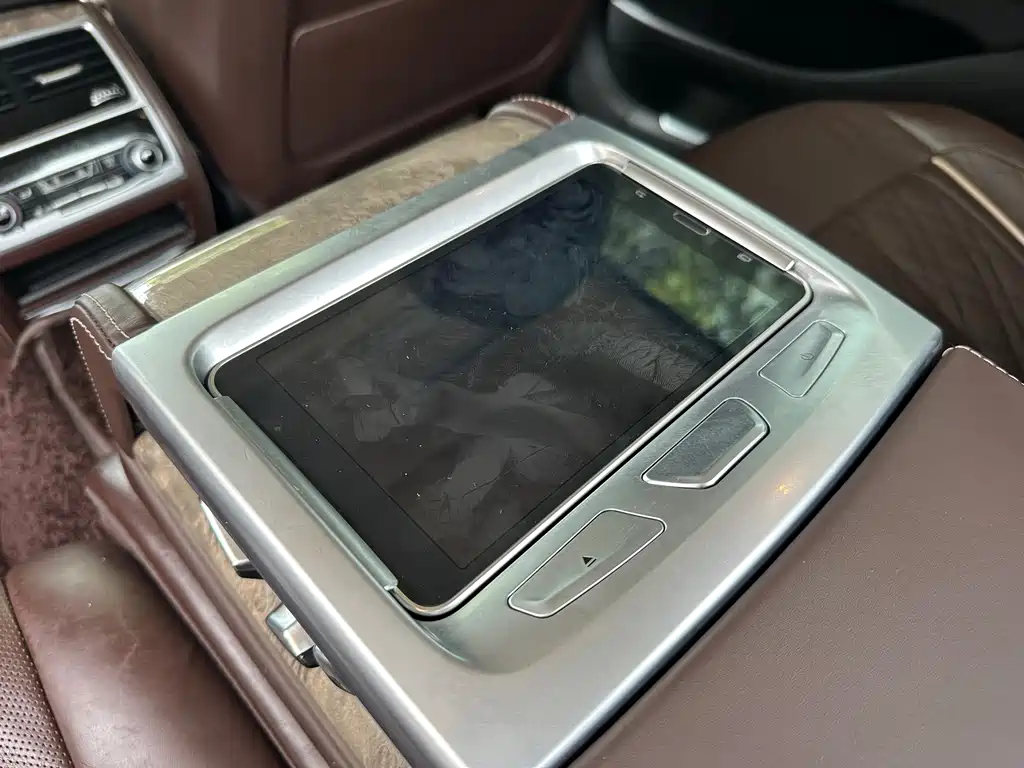 BMW 7 Series 2022 — фото 10