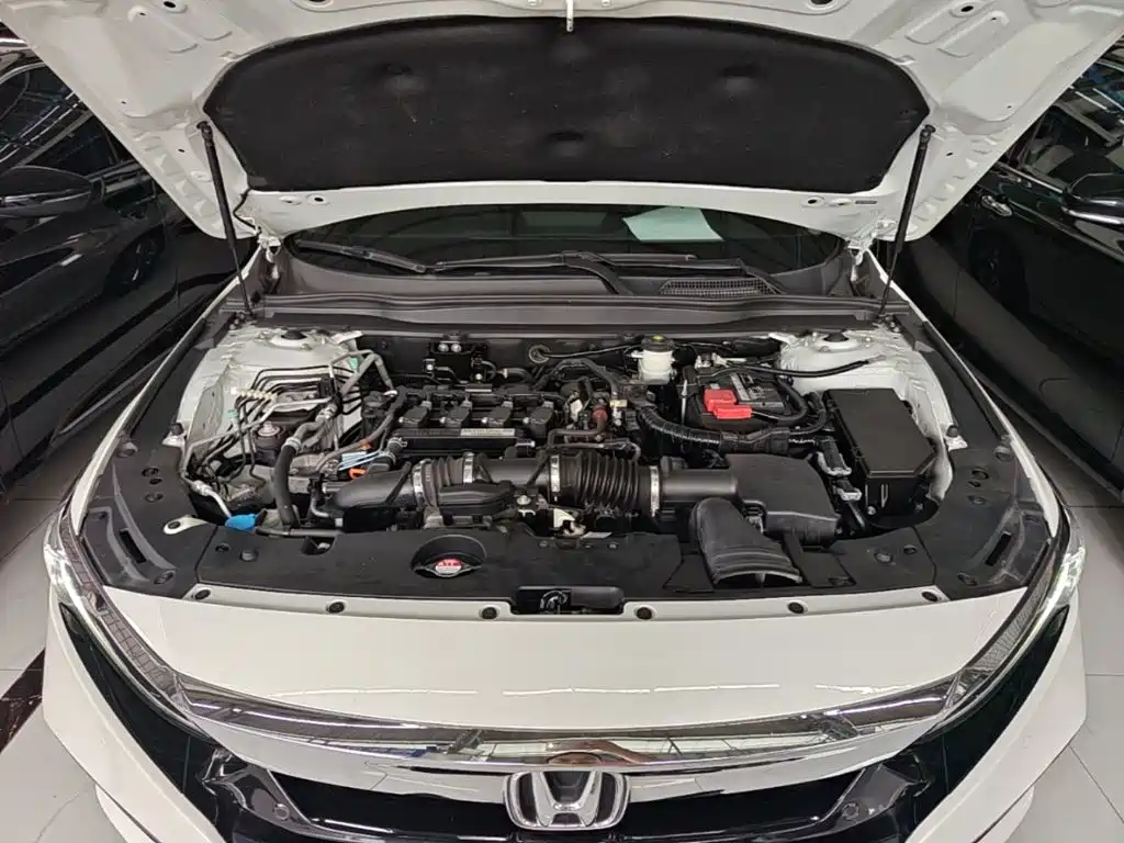 Honda Accord 2019 — фото 20