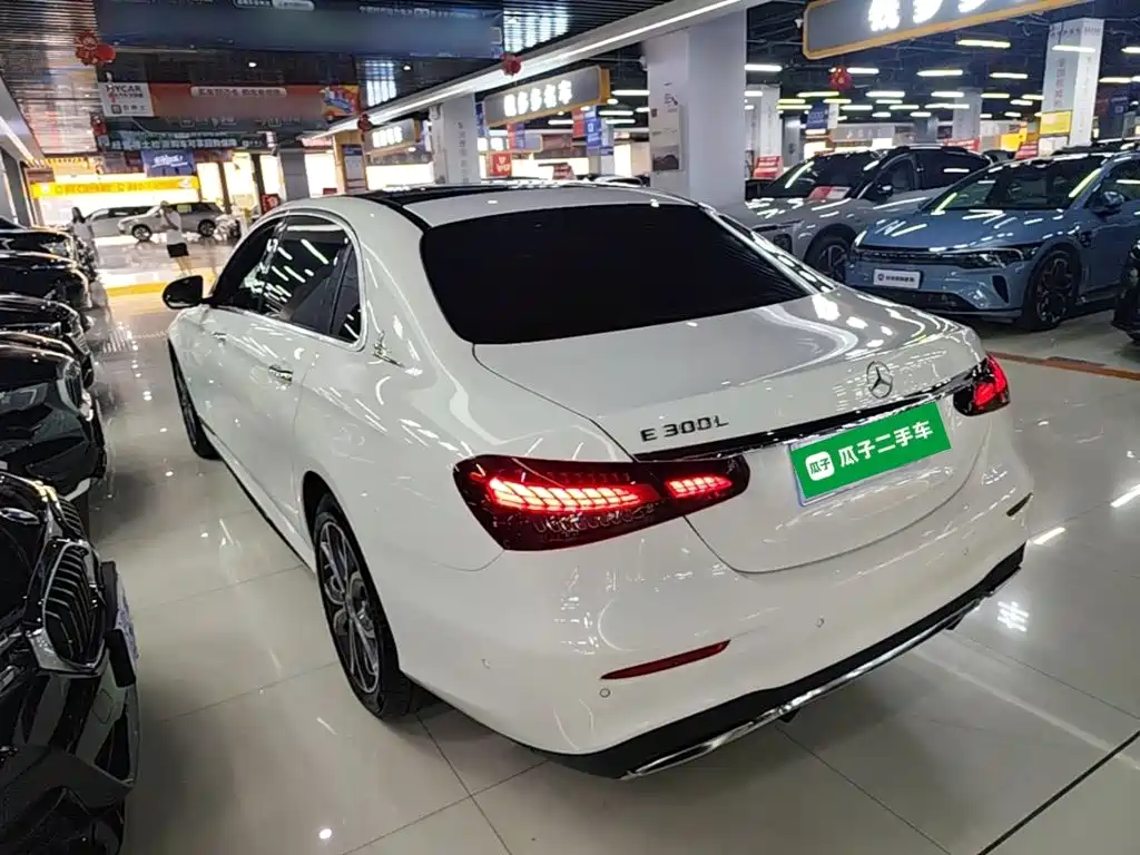 Mercedes-Benz E-Class 2023 — фото 5