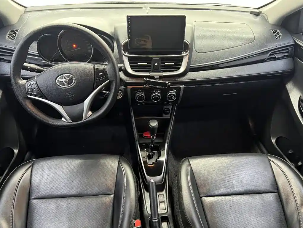 Toyota Yaris L 2022 — фото 17