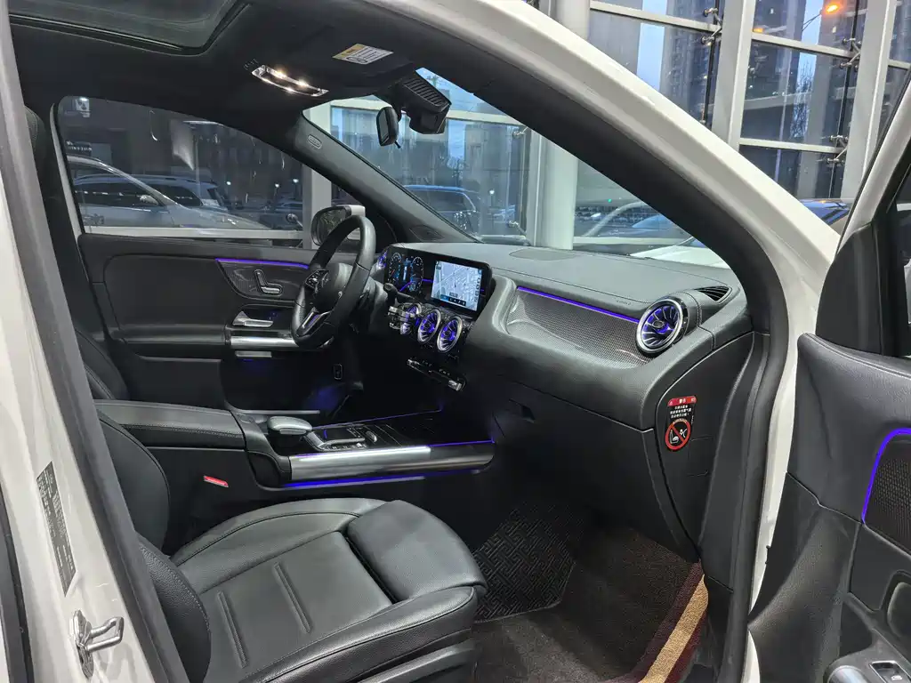 Mercedes-Benz GLA 2021 — фото 12