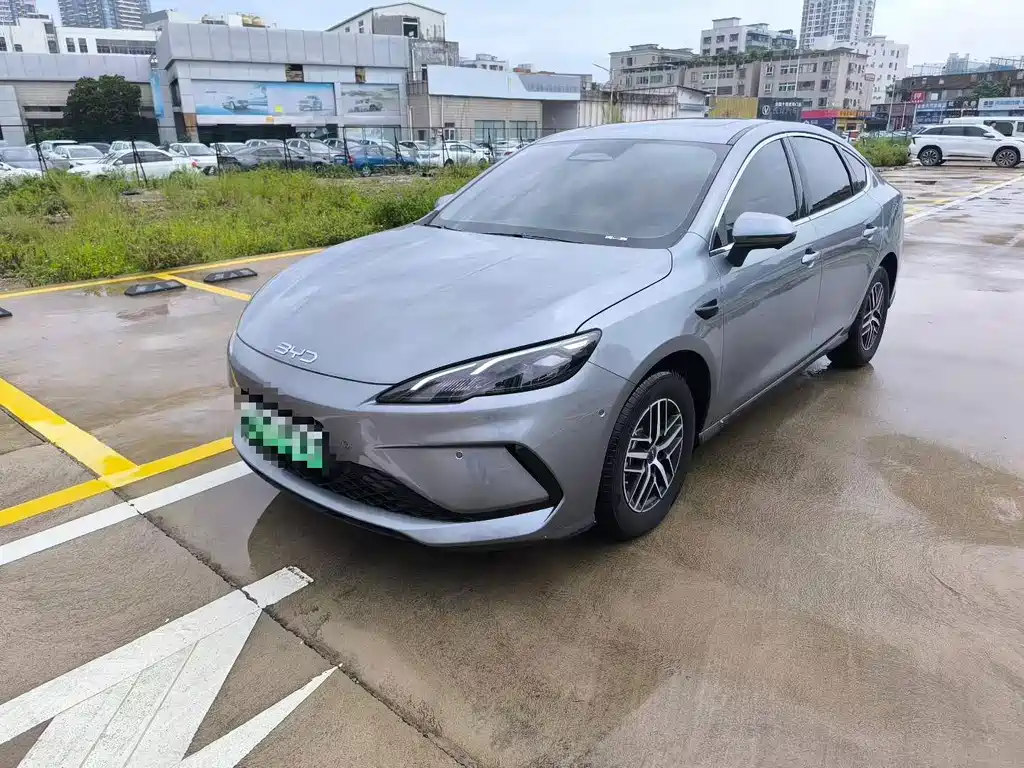 BYD Seal 05 DM-i 2025 — фото 1