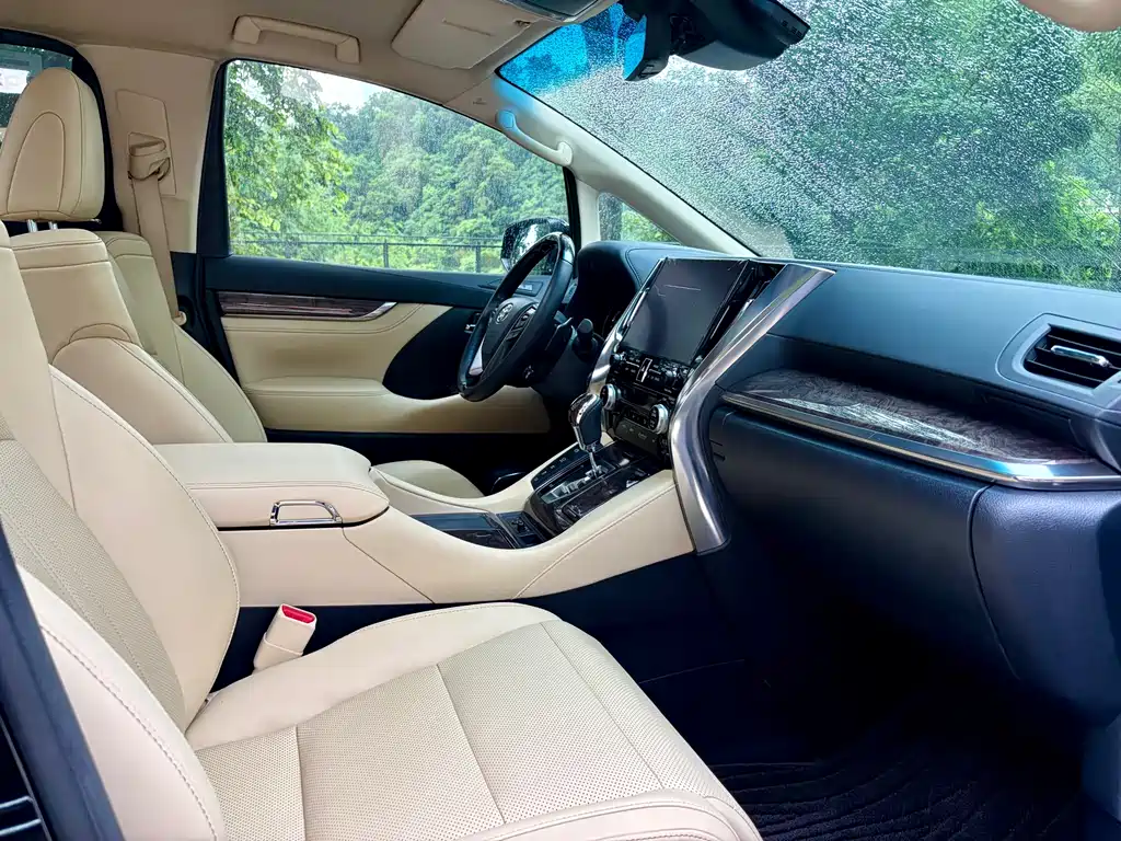 Toyota Vellfire 2021 — фото 16