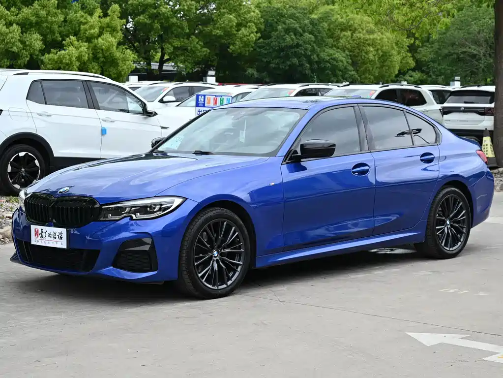 BMW 3 Series 2020 — фото 1