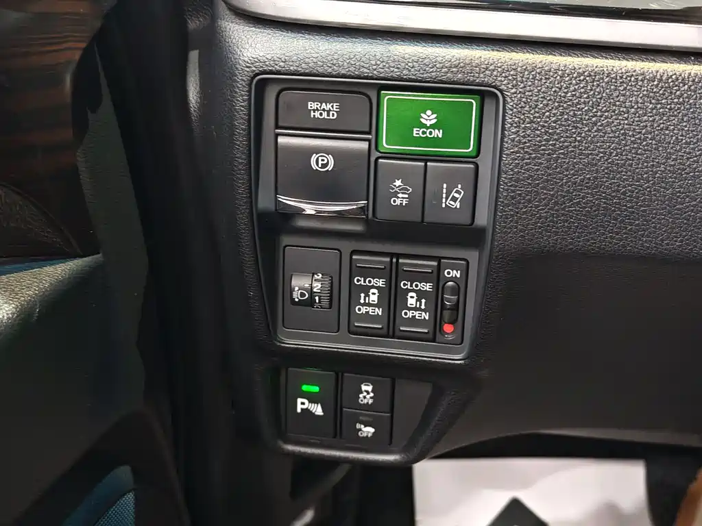 Honda Odyssey 2020 — фото 10