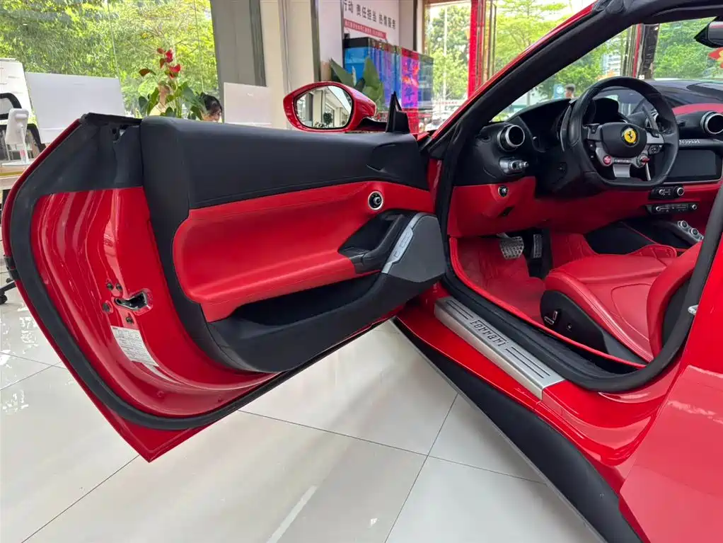 Ferrari Portofino 2019 — фото 11
