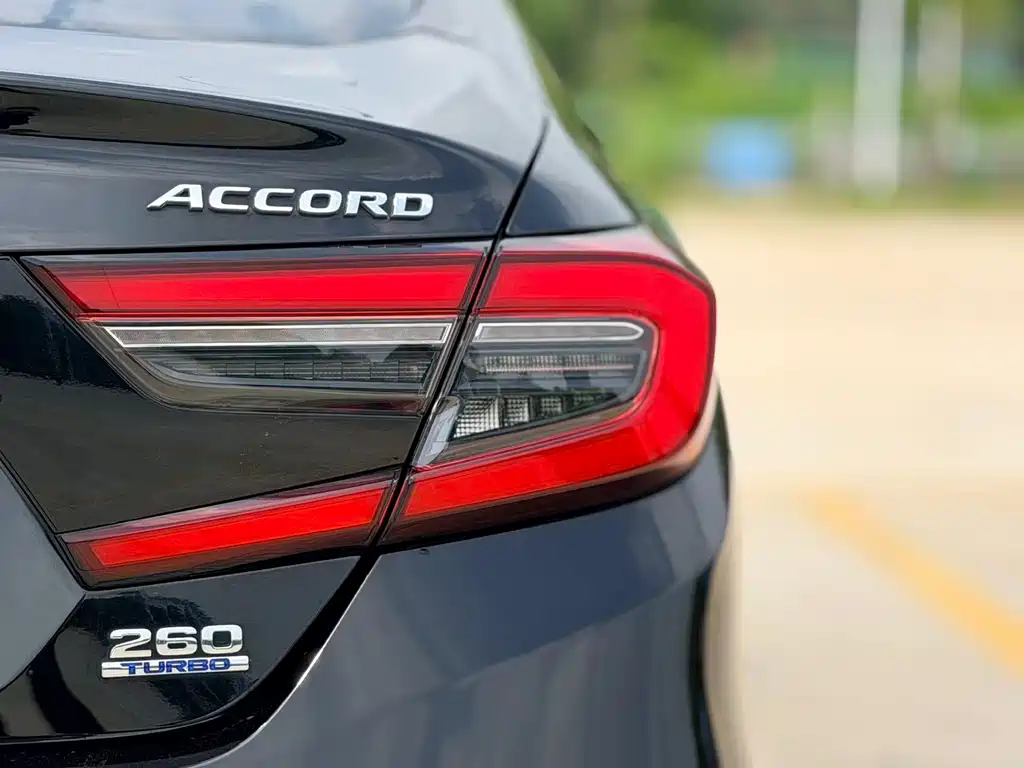 Honda Accord 2023 — фото 22