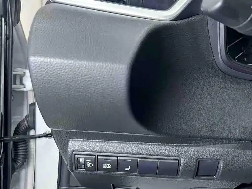 Toyota Corolla 2023 — фото 8