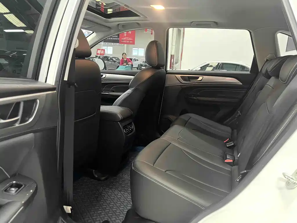 Haval M6 2022 — фото 10