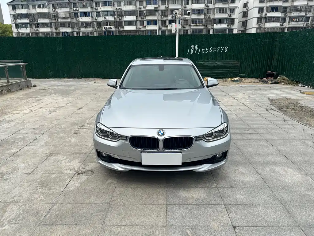 BMW 3 Series 2018 — фото 2