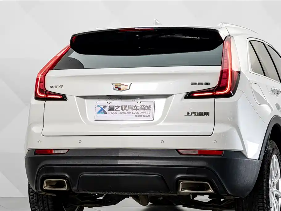 Cadillac XT4 2020 — фото 7