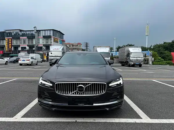 Volvo S90 2021