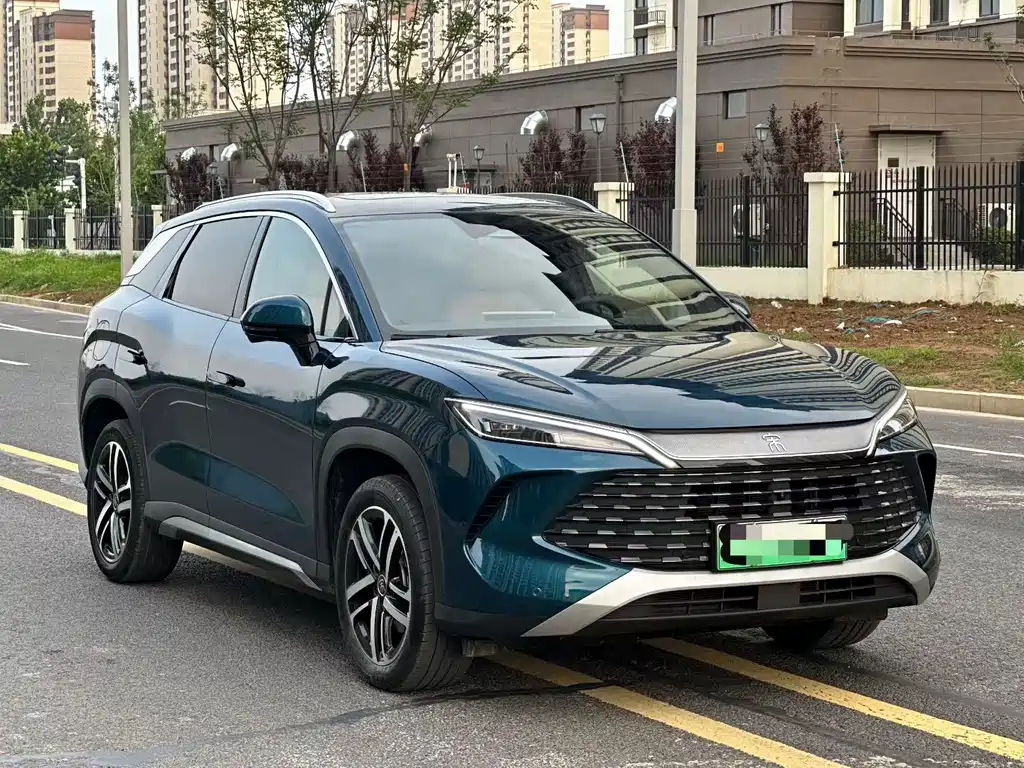 BYD L DM-i 2025 — фото 3