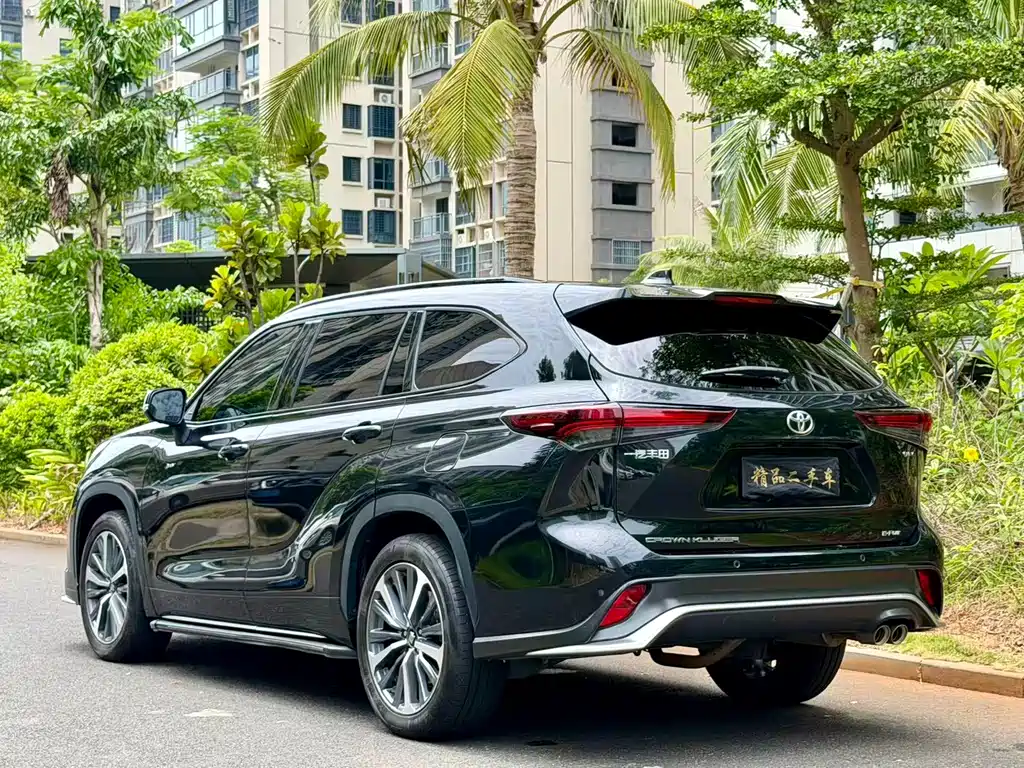 Toyota Crown Kluger 2025 — фото 16