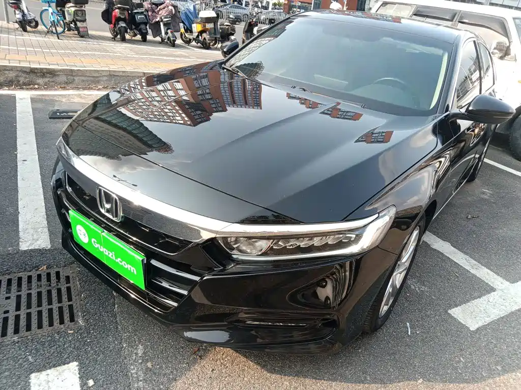 Honda Accord 2021 — фото 1