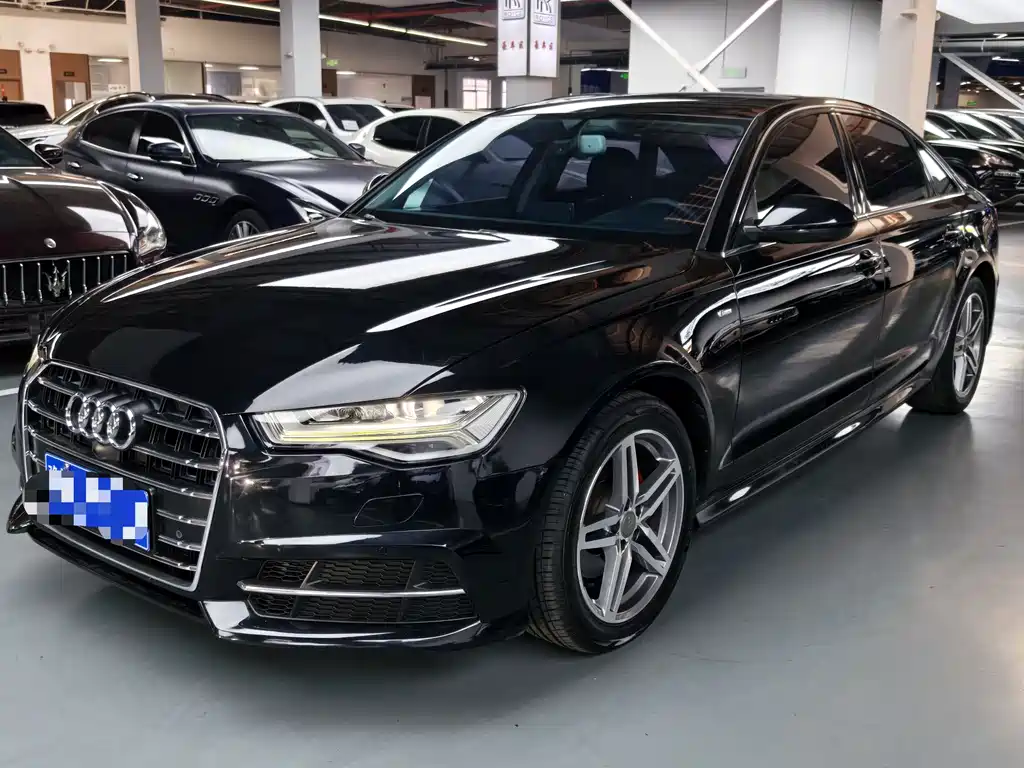 Audi A6L 2018 — фото 1