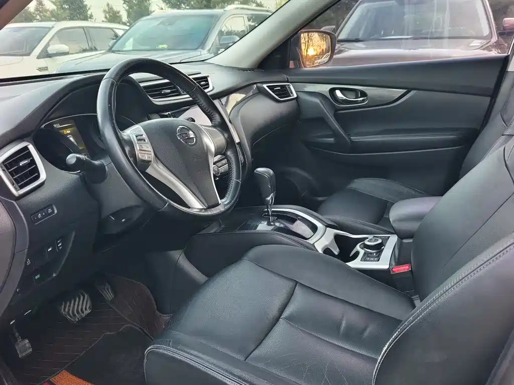 Nissan X-Trail 2014