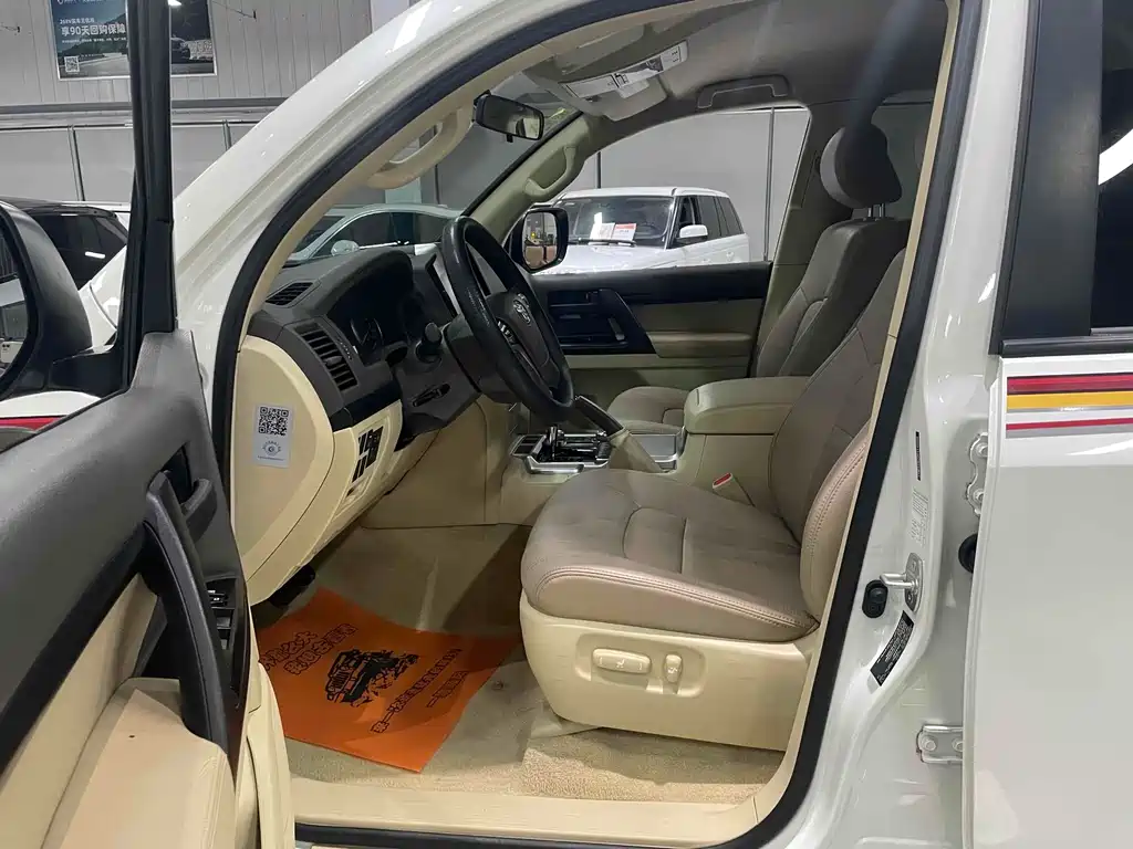 Toyota Land Cruiser 2018 — фото 4