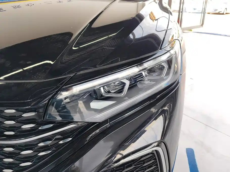 Volkswagen Passat 2023