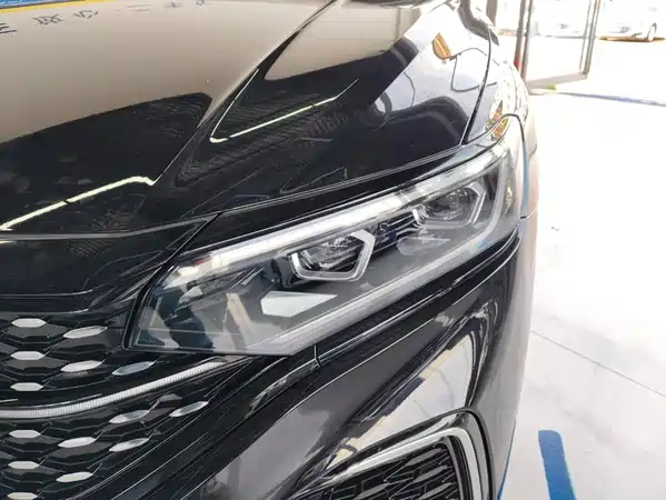 Volkswagen Passat 2023