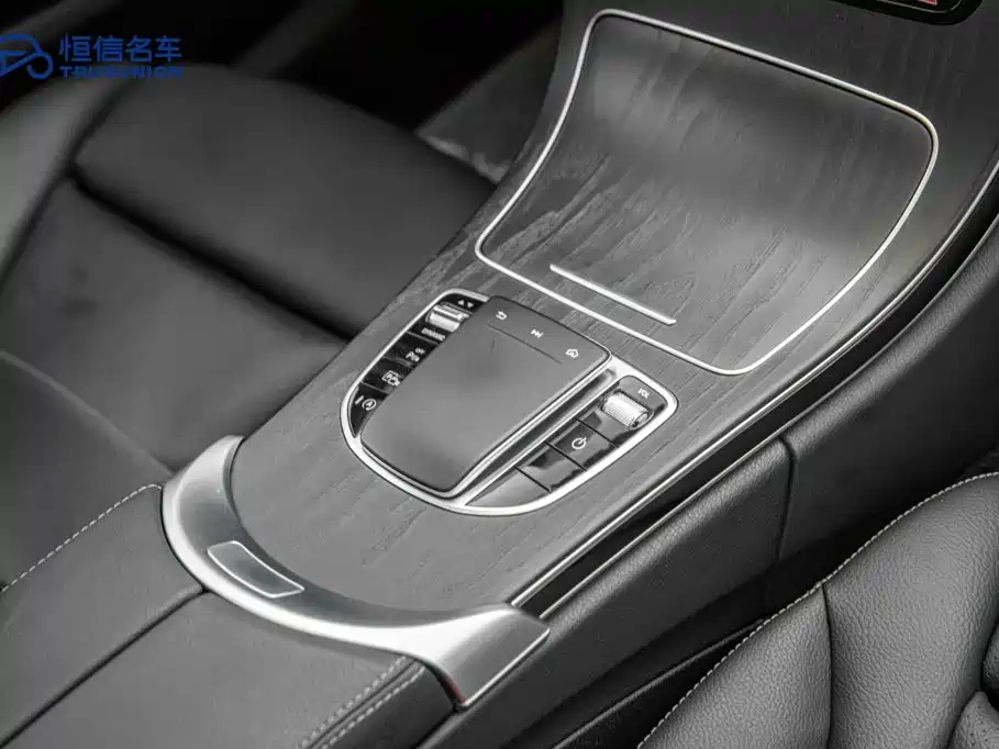 Mercedes-Benz C-Class 2020 — фото 19